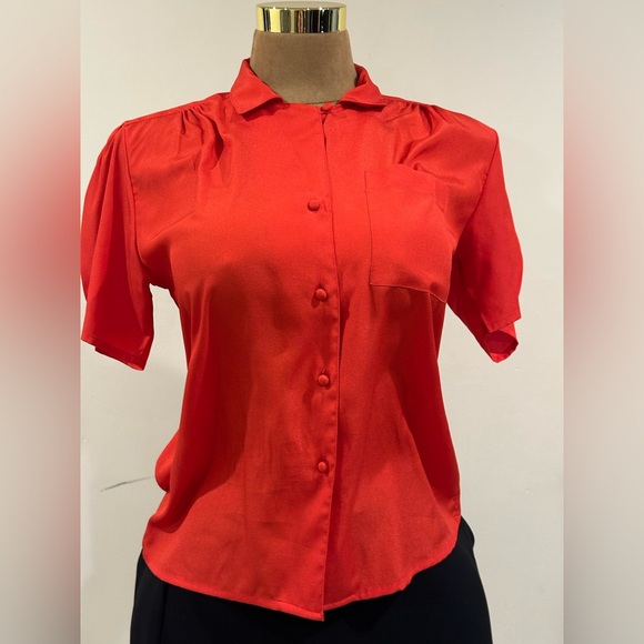 Dana AshleyVintage Red Button Down Collard  Shorts Sleeves.Pleated Blouse Sz 10. - Picture 3 of 17
